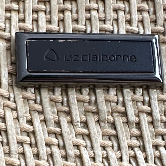 Liz Claiborne Woven Straw Shoulder Bag - Picture 6 of 15